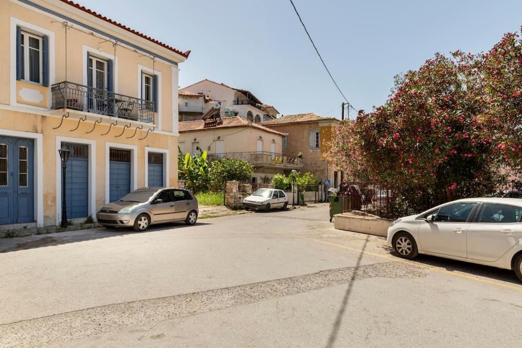 Traditional House At Koroni Near Beach Villa Exterior photo